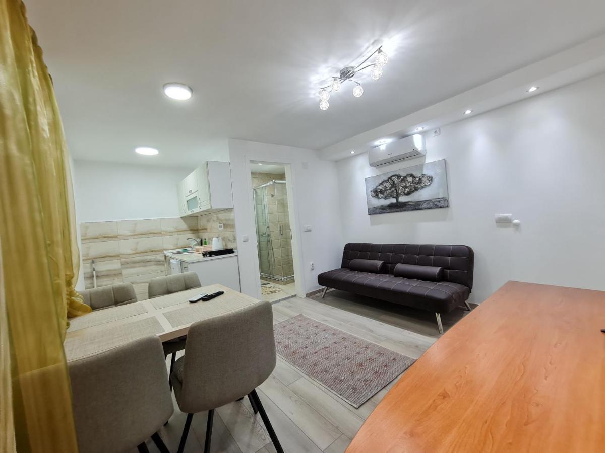 "Astor16" Apartments Nisz Zewnętrze zdjęcie